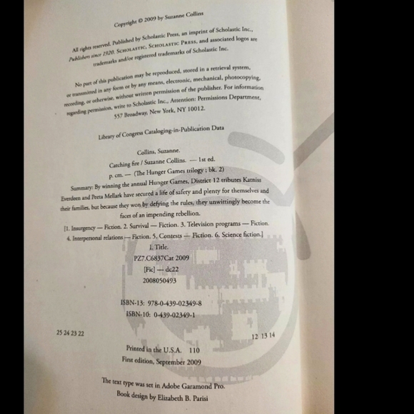 Hunger Games Book Lot, Catching Fire And Mockingjay by Suzanne Collins - Picture 5 of 6